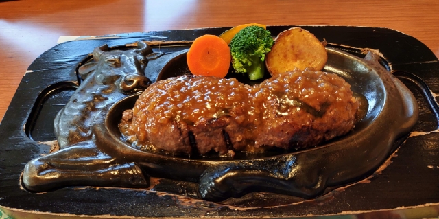 さわやか、
ハンバーグ、げんこつハンバーグ