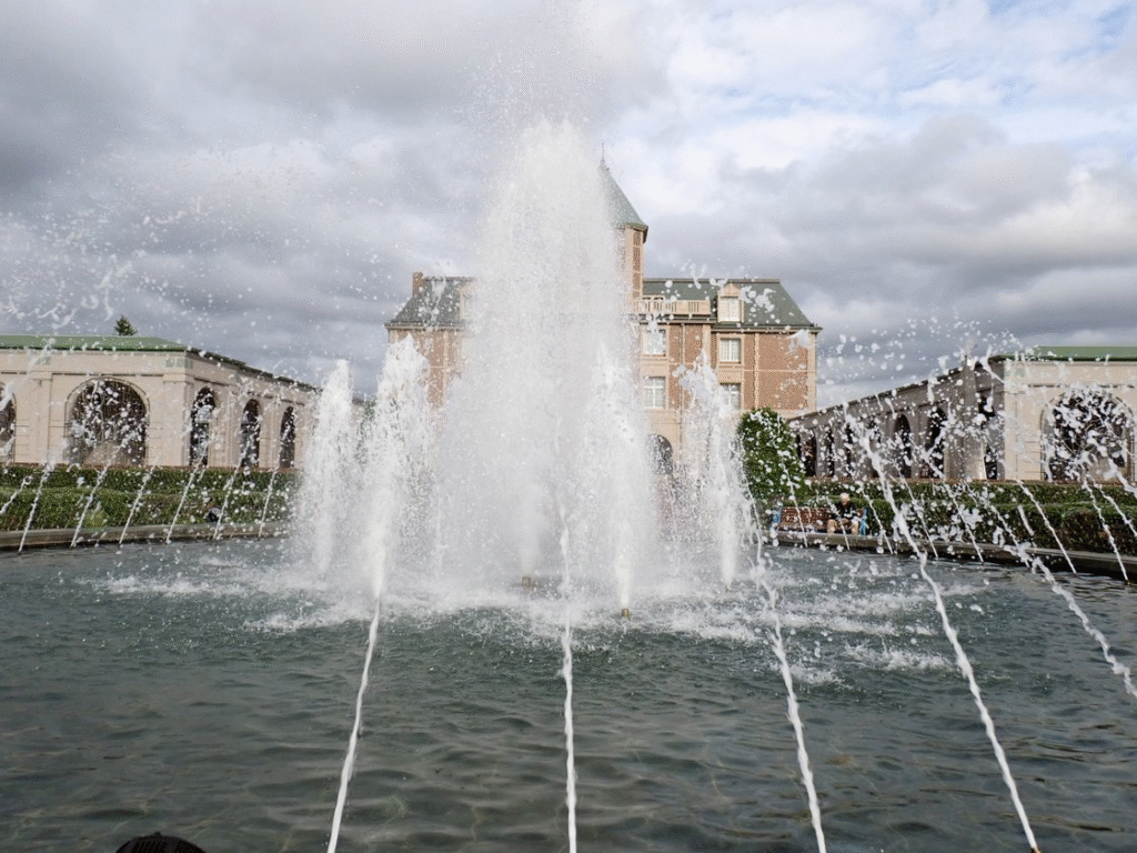 噴水
神戸市フルーツ・フラワーパークの噴水